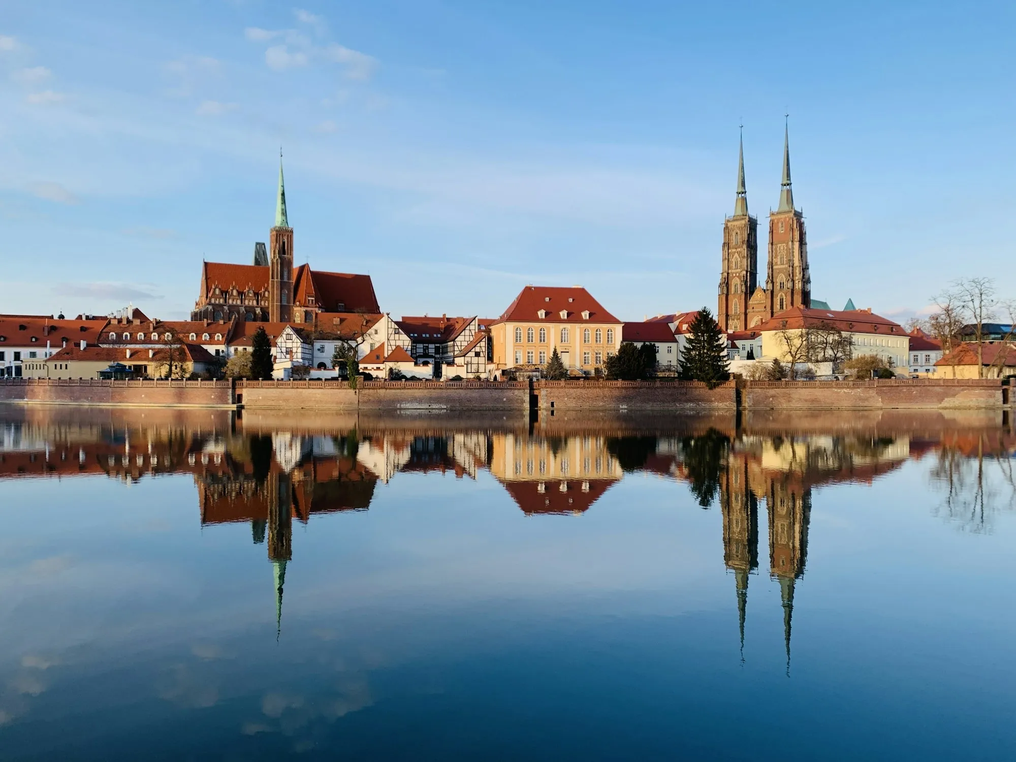 弗羅茨瓦夫教堂島河畔倒影 Wrocław Cathedral Island